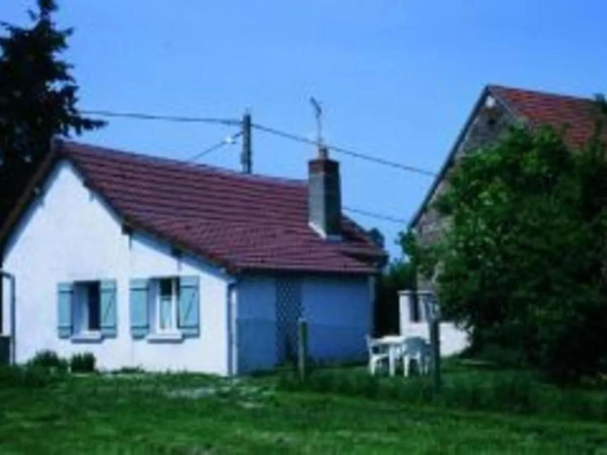 Maison De Charme Avec Jardin Clos En Sologne Bourbonnaise, Animaux Acceptes, Pres De Moulins. - Fr-1-489-258 Aurouer
