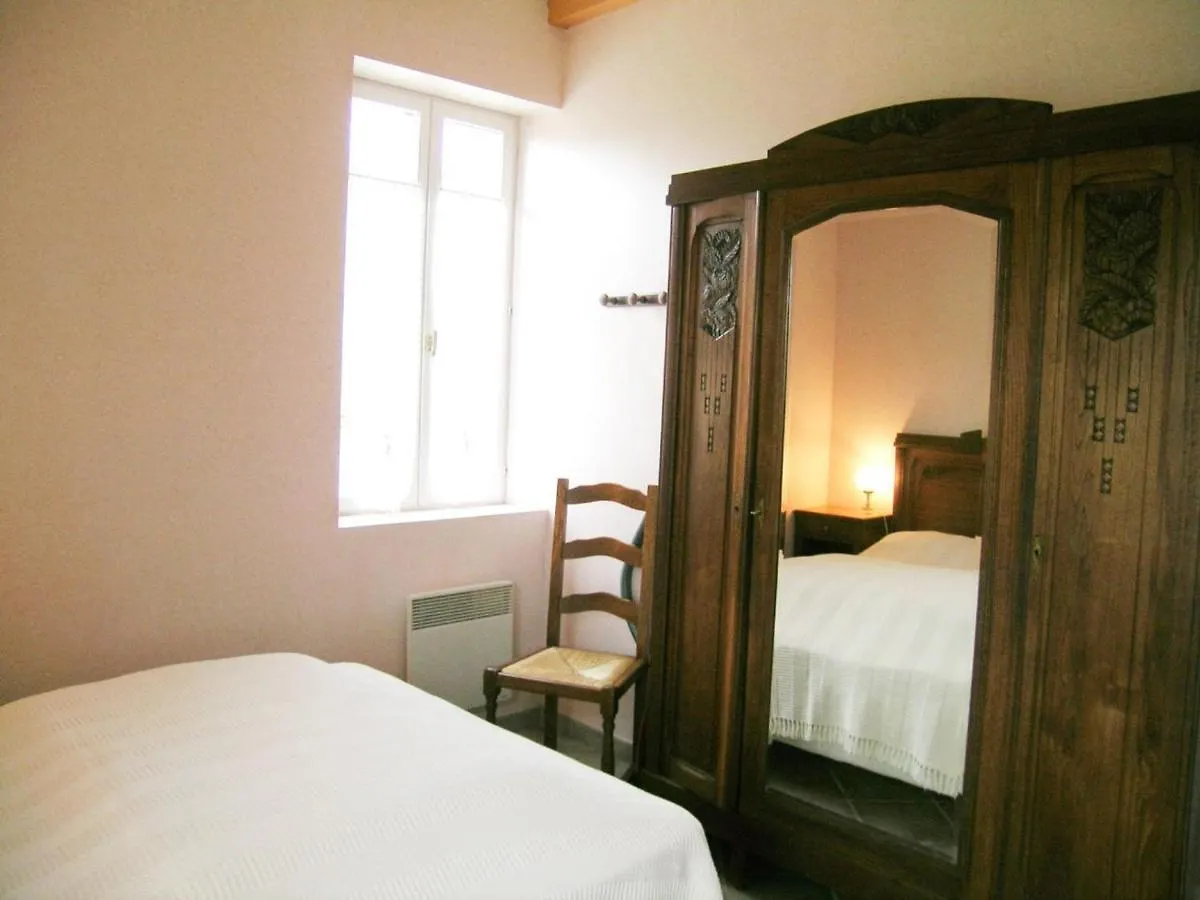Holiday home Maison De Charme Avec Jardin Clos En Sologne Bourbonnaise, Animaux Acceptes, Pres De Moulins. - Fr-1-489-258 Aurouer